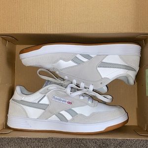 Women’s Reebok sneakers